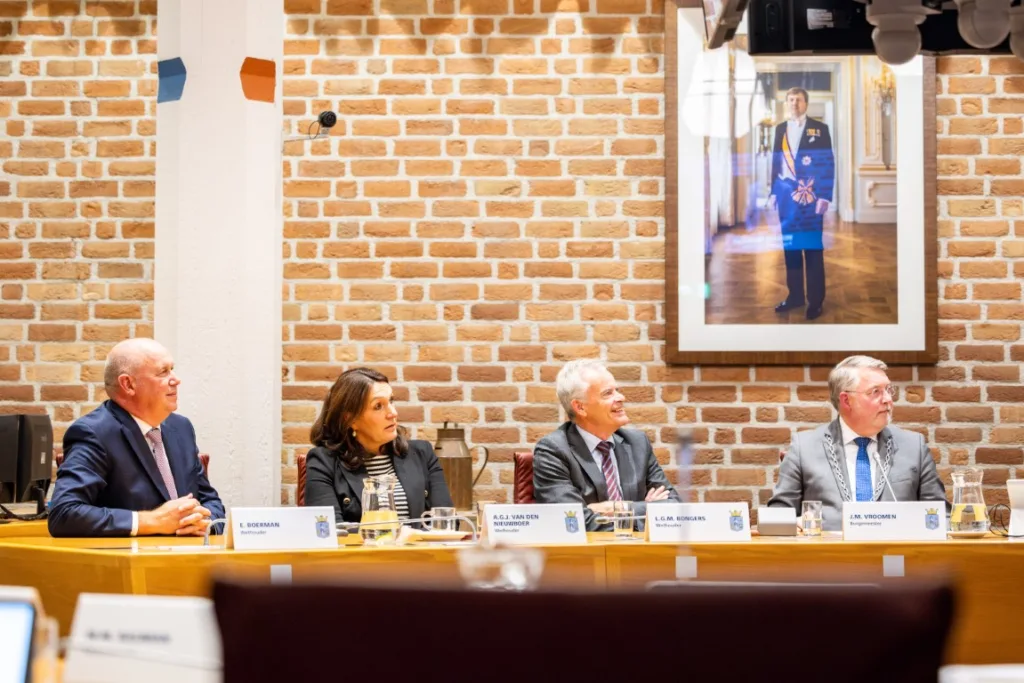 Bert Boerman ge&iuml;nstalleerd als nieuwe wethouder van Ommen