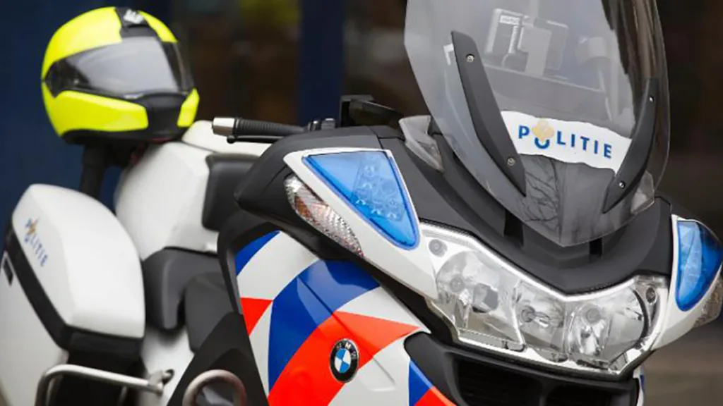 Snelheidsduivels in Ommen: motorrijbewijzen ingevorderd