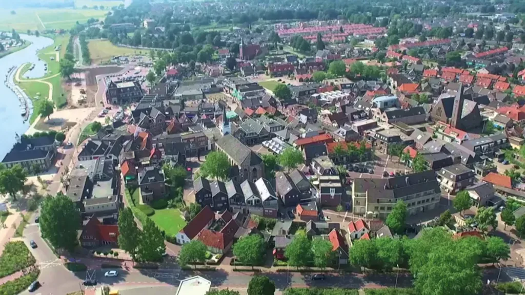 Verkeersvrij centrum Ommen krijgt slagbomen in plaats van pollers