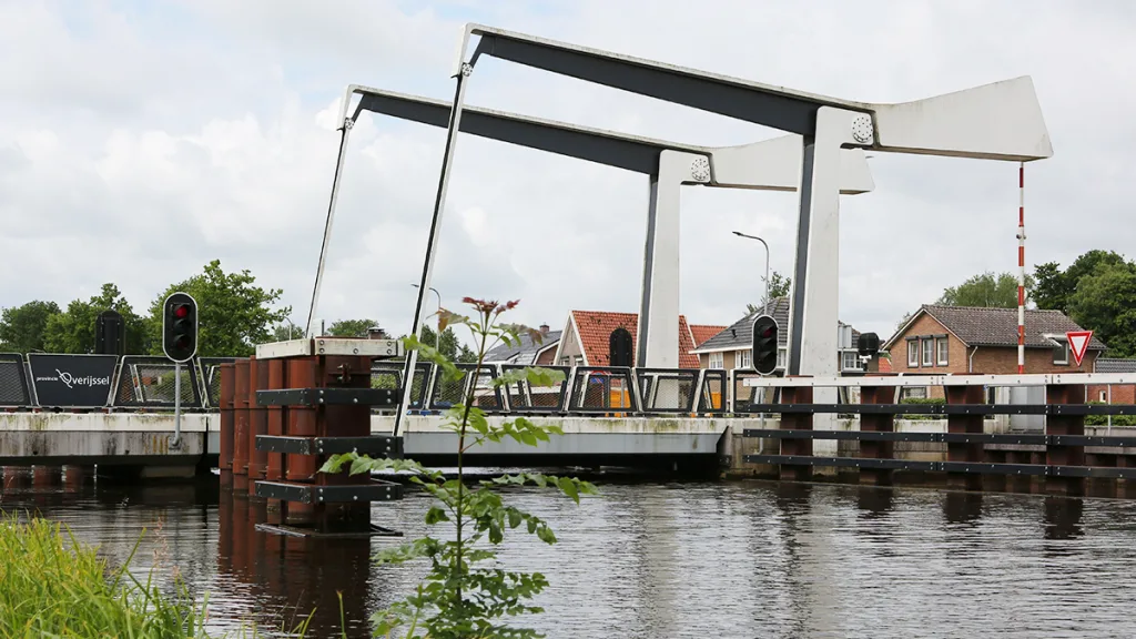 Groot onderhoud Beerzerbrug; 5 dagen afgesloten
