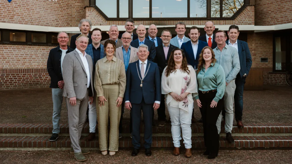 Nieuwe gemeenteraad Ommen be&euml;digd: zeven nieuwe gezichten