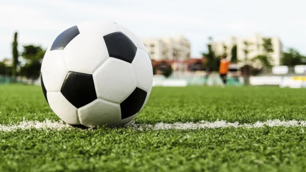 FC Ommen verslaat buurman ASC ’62 in zwaarbevochten derby FC Ommen verslaat buurman ASC ’62 in zwaarbevochten derby
