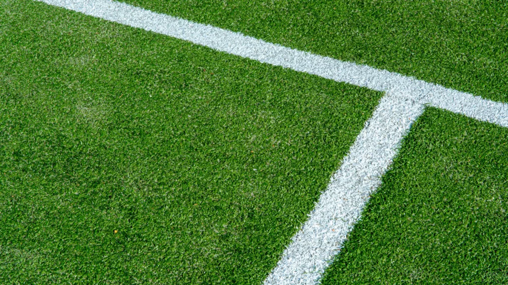 Start aanleg kunstgrasvelden MHCO en FC Ommen