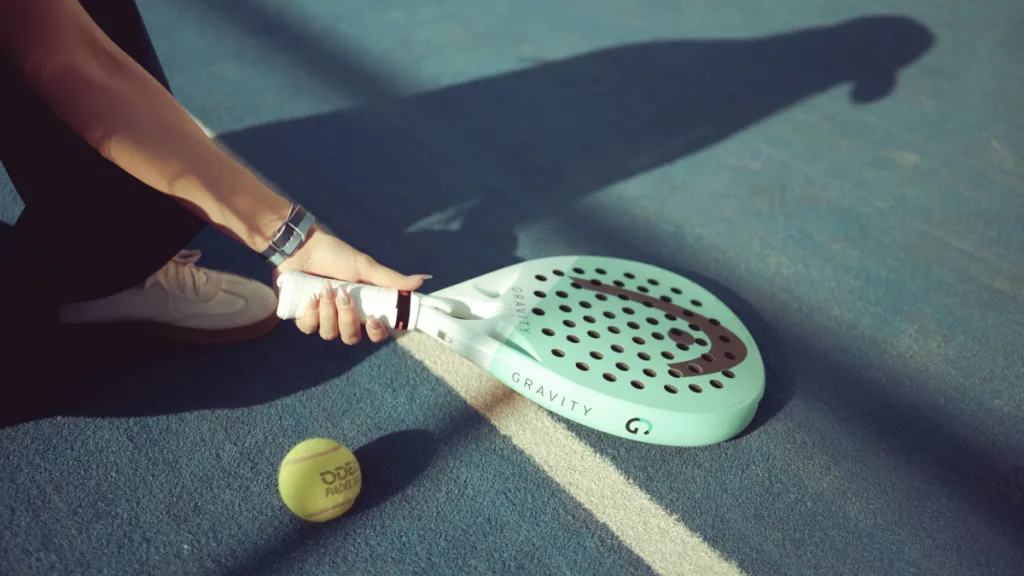 Vergunning padel binnen, maar buurt in verzet